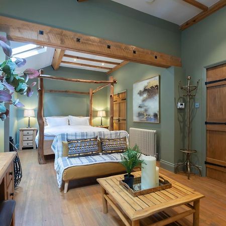 Stable Lodge - Boutique Bed & Breakfast Shurdington Екстериор снимка