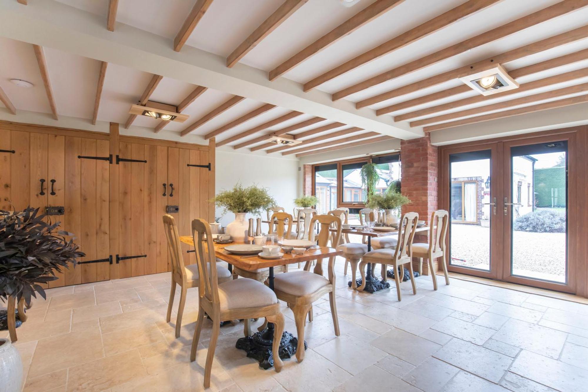 Stable Lodge - Boutique Bed & Breakfast Shurdington Екстериор снимка