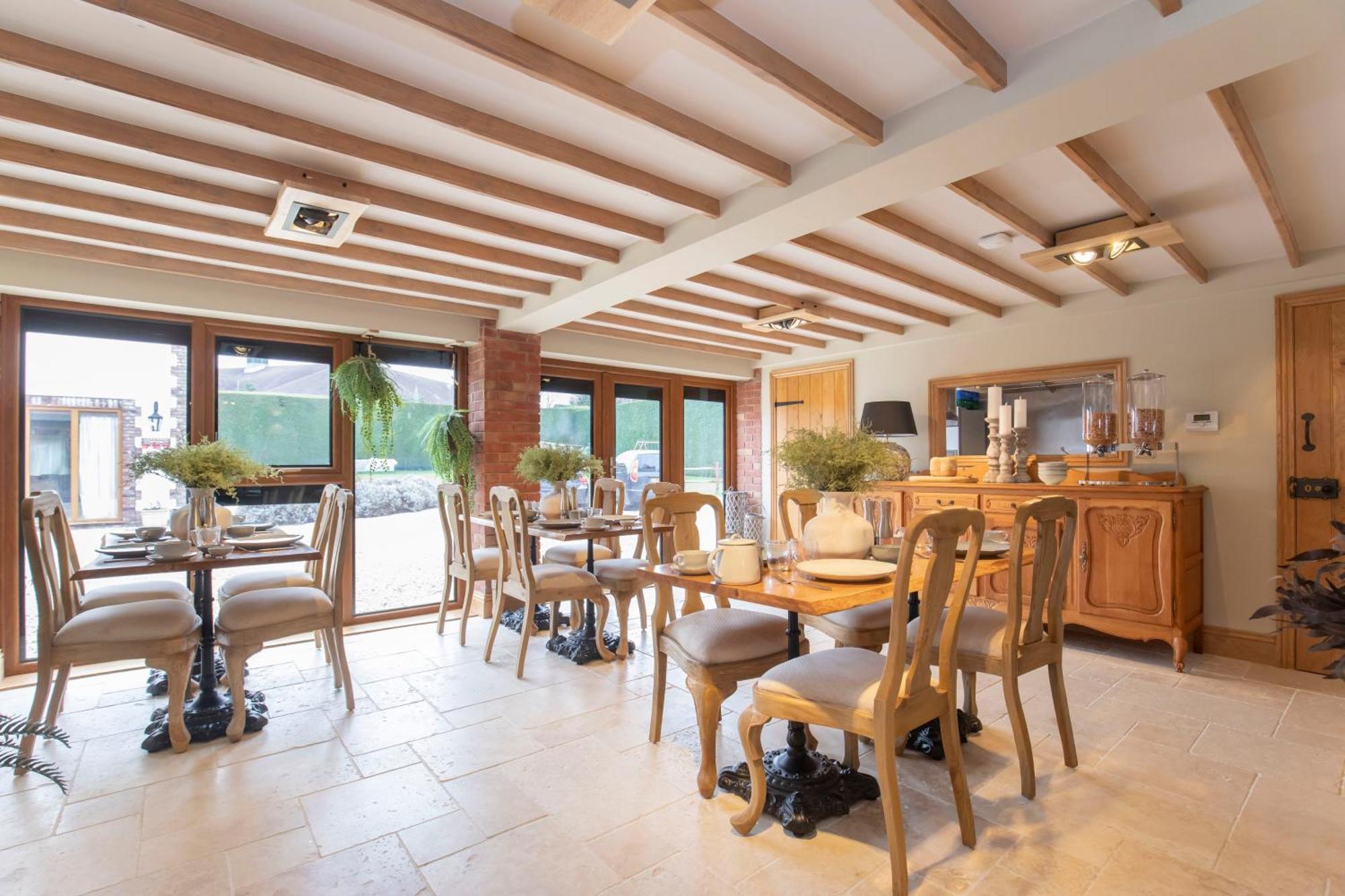 Stable Lodge - Boutique Bed & Breakfast Shurdington Екстериор снимка