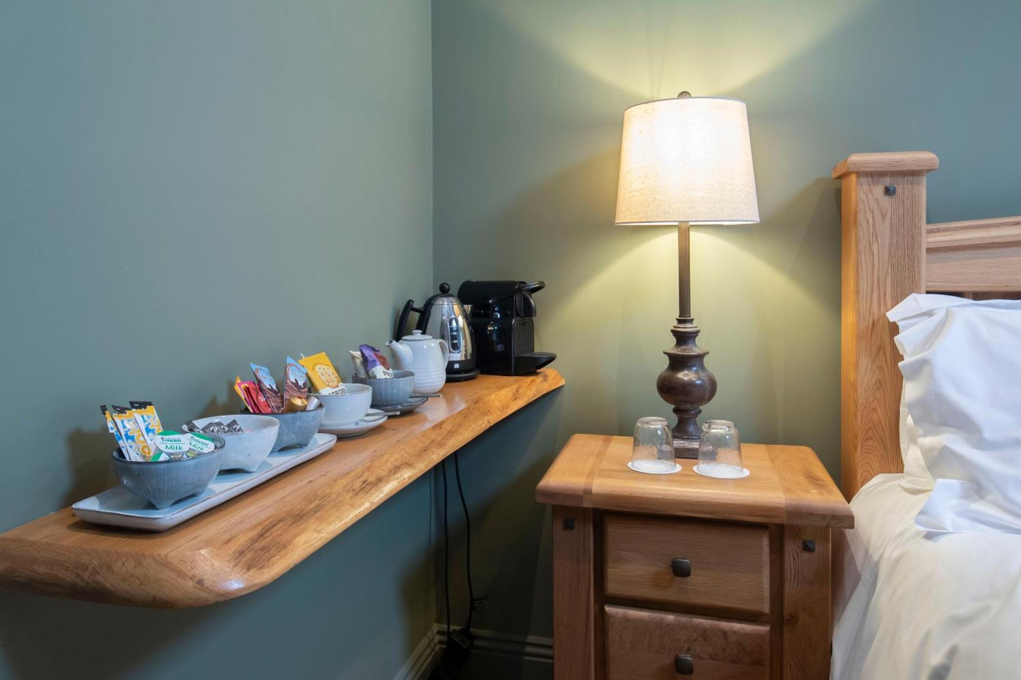 Stable Lodge - Boutique Bed & Breakfast Shurdington Екстериор снимка