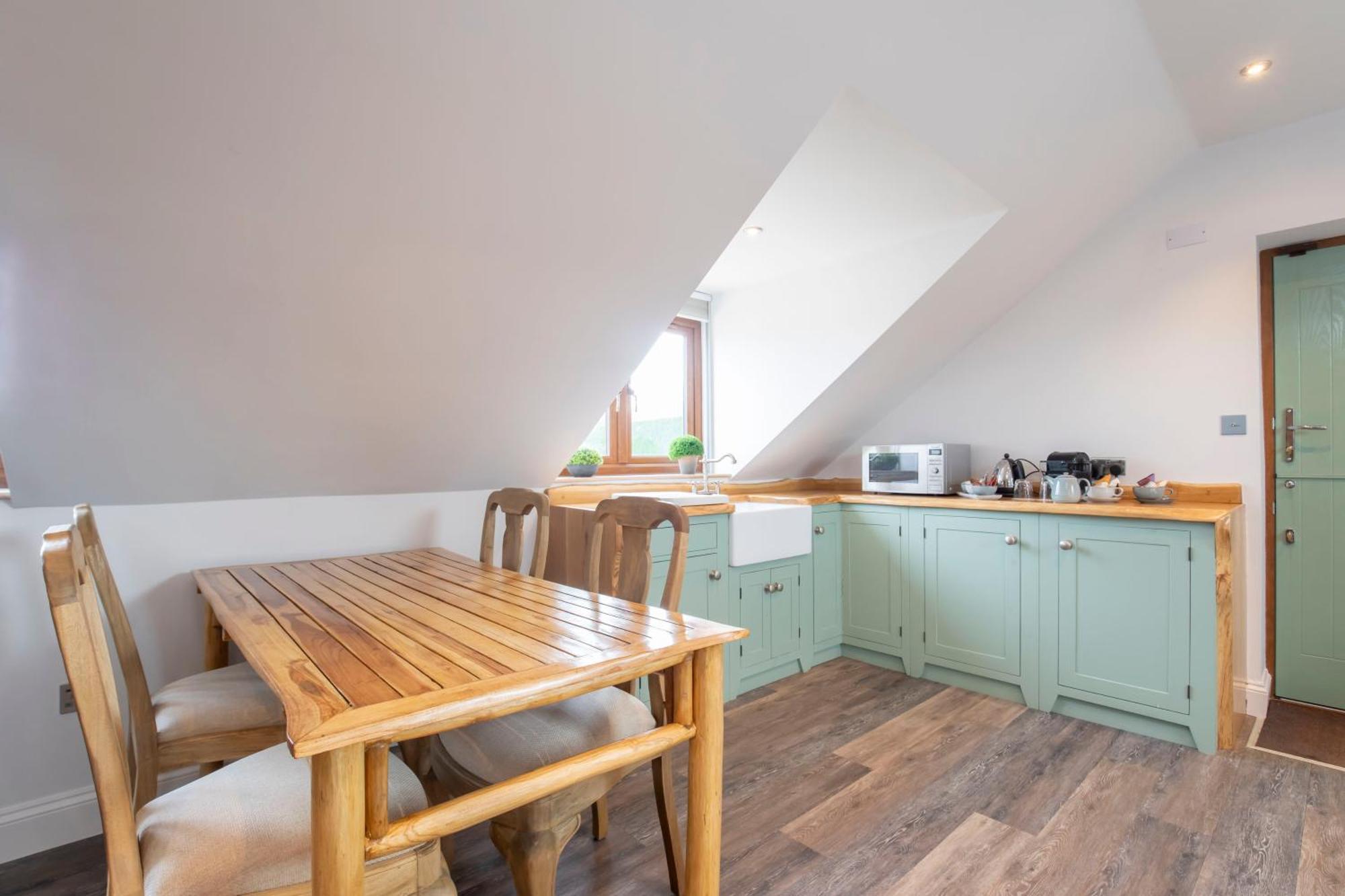 Stable Lodge - Boutique Bed & Breakfast Shurdington Екстериор снимка