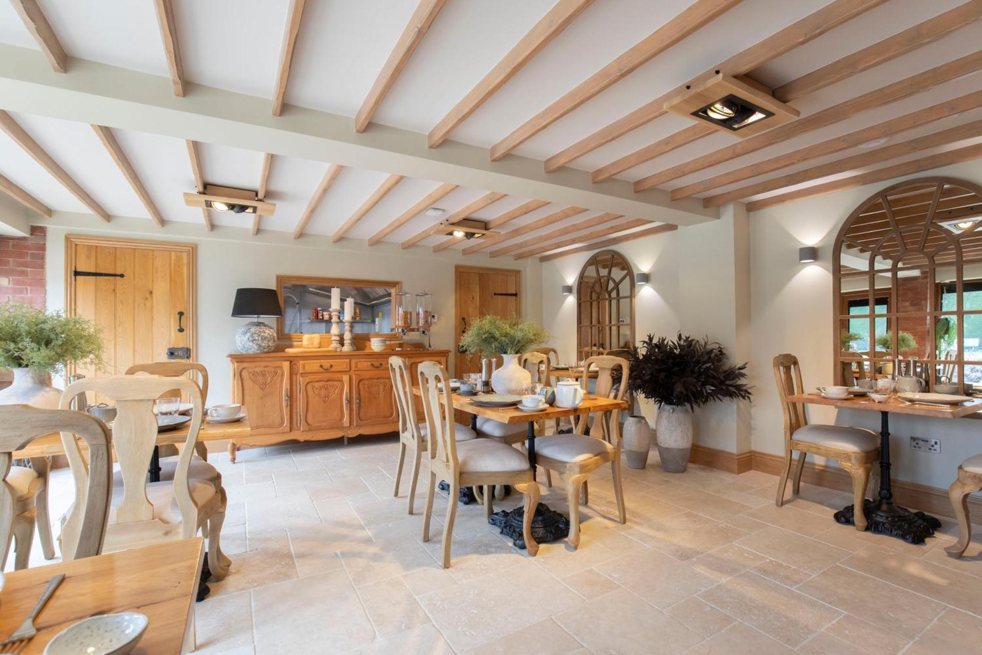 Stable Lodge - Boutique Bed & Breakfast Shurdington Екстериор снимка